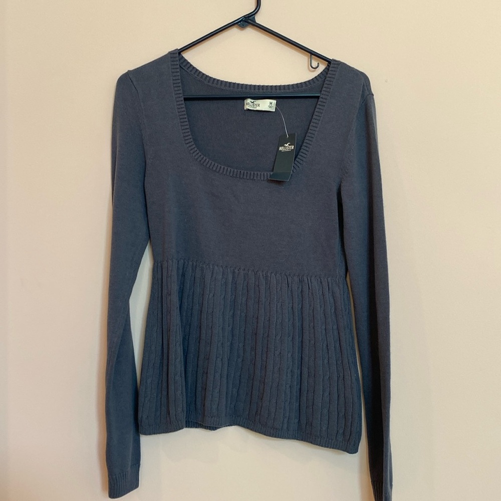 Hollister sweater